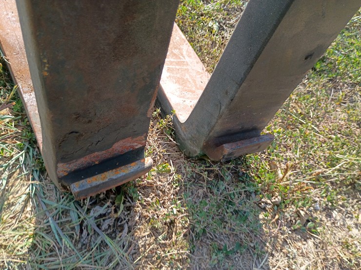 #105-•-set-of-42"-pallet-forks-image-10