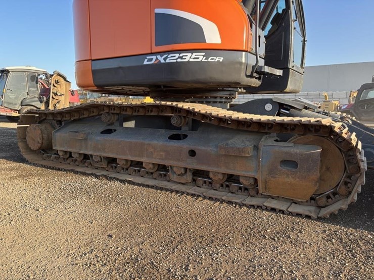 2022-doosan-dx235-lcr-5-image-24