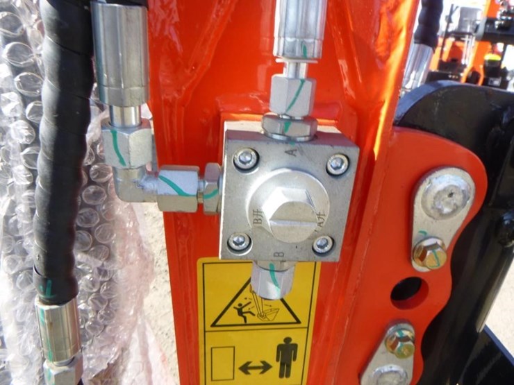 2025-tpm-16-hydraulic-excavator-image-14