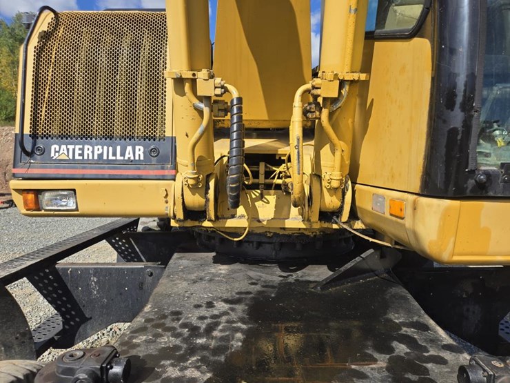 2006-caterpillar-m318-image-48