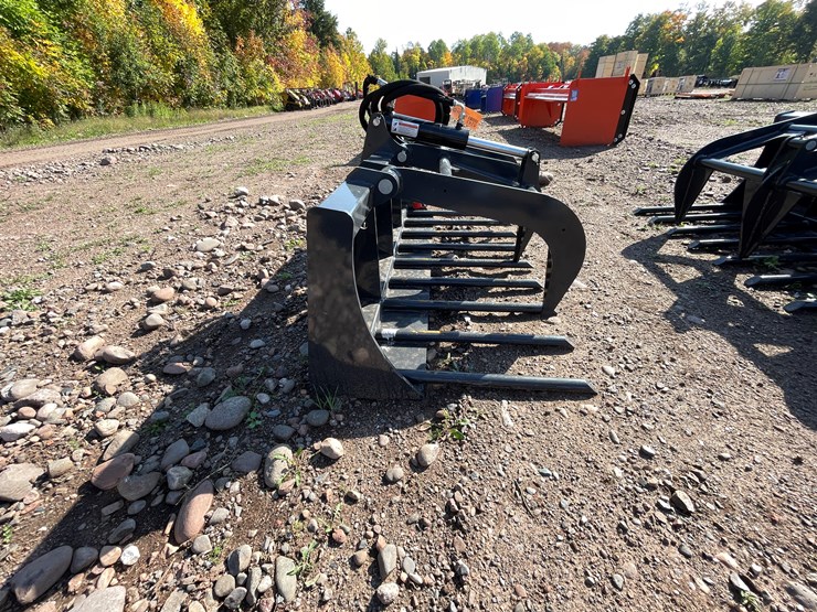 #8243-•-wolverine-compact-tractor-manure-fork-grapple-image-4