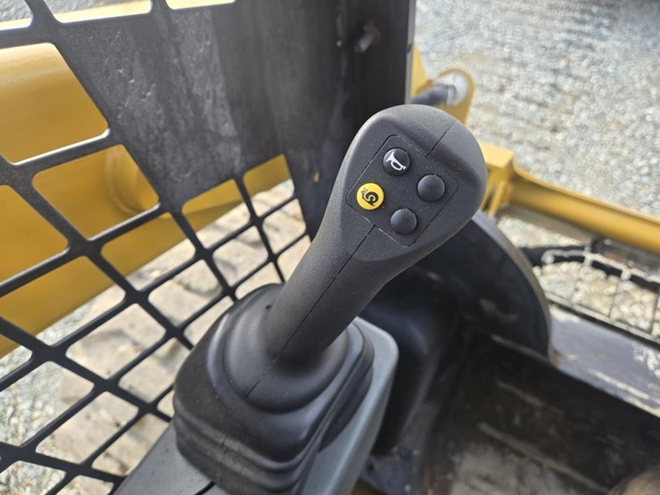caterpillar-242d3-image-35