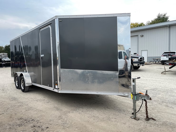 #1026-•-2019-forest-river-23'-v-nose-aluminum-trailer-(has-wi-title)-image-3