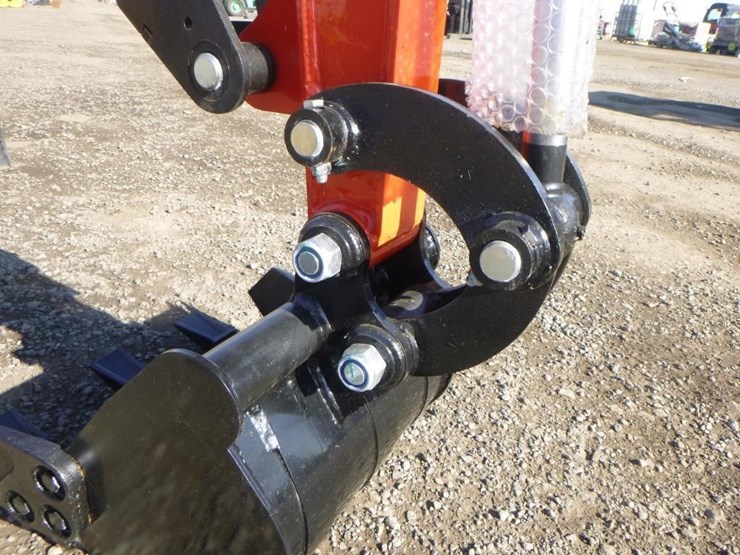 2025-tpm-16-hydraulic-excavator-image-11