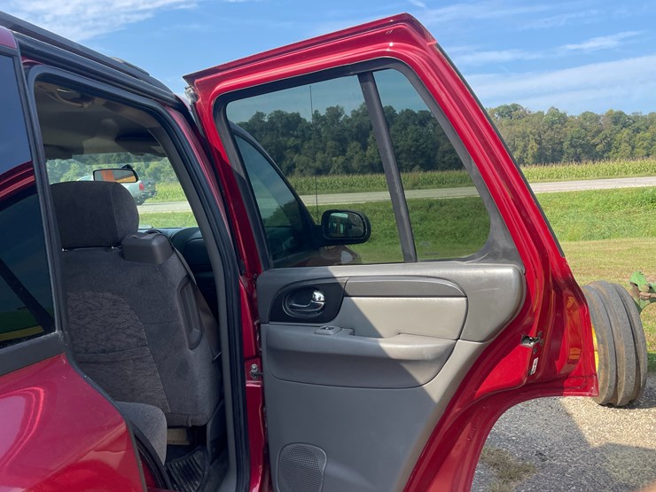 2004-gmc-envoy-image-56