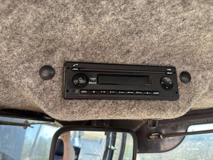 deere-844k-image-54