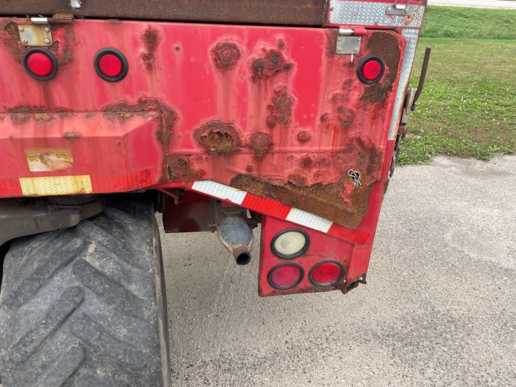 #1020-•-2002-moffett-piggy-back-forklift-image-8