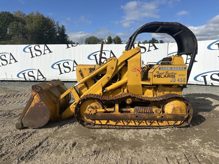 john-deere-300-image-2