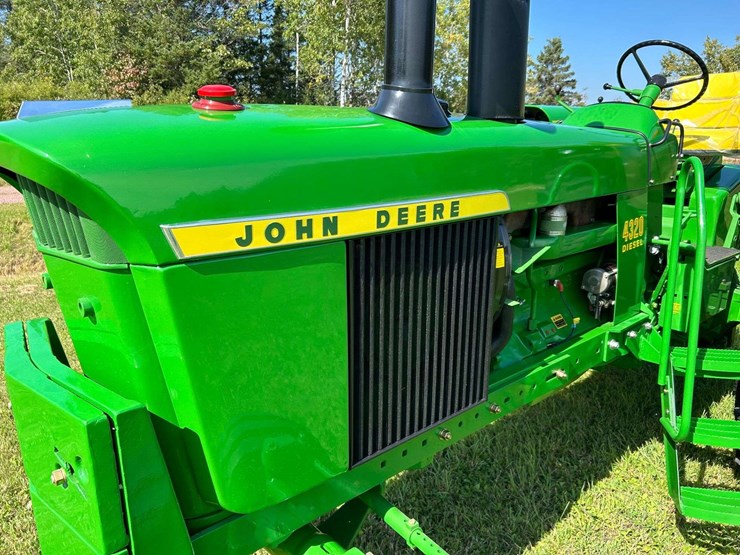 john-deere-4320-image-3