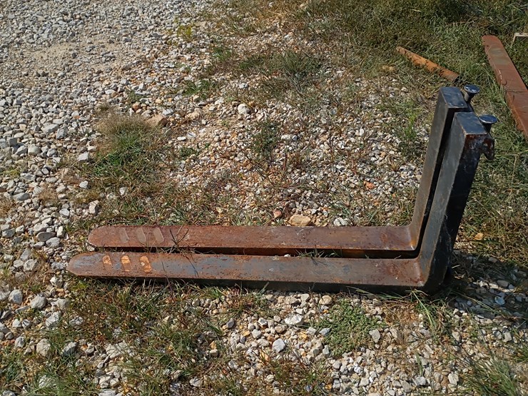 #100-•-set-of-42"-pallet-forks-image-2