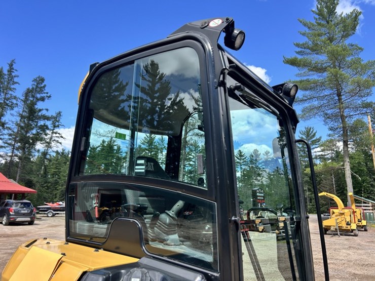 #1034-•-2023-caterpillar-302.7-cr-mini-excavator-image-28