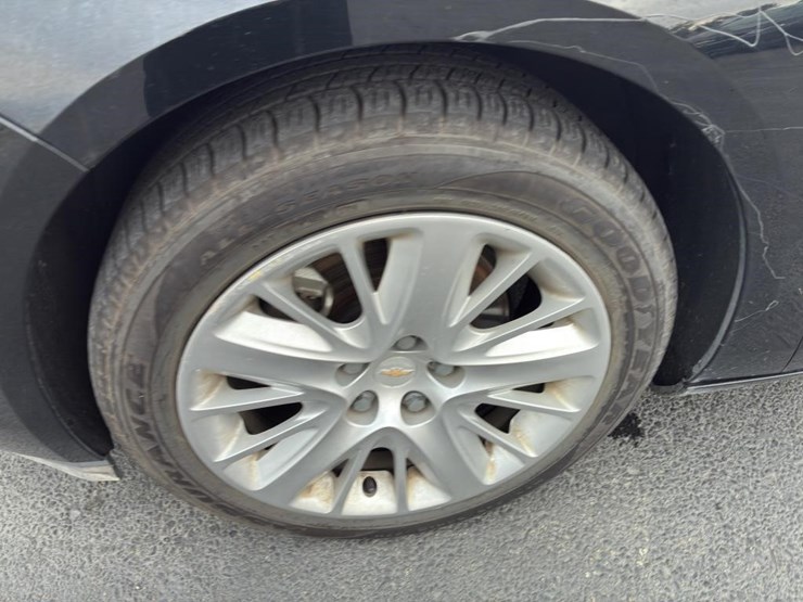 2019-chevrolet-impala-sedan-image-5