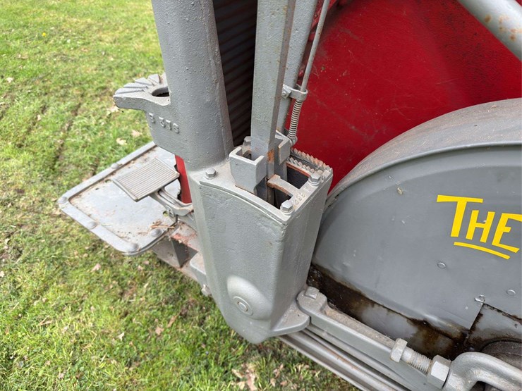 22-40-gray-drum-drive---canadian-special-image-19