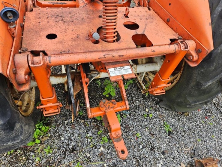 #2030-•-allis-chalmers-ca-tractor-image-22