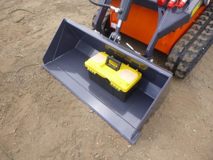 tpm-t460-skid-steer-track-loader-image-9
