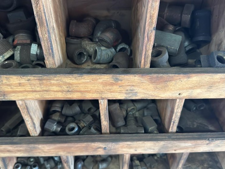 #123-•-wooden-bolt-bin-with-various-pipe-fittings-image-5