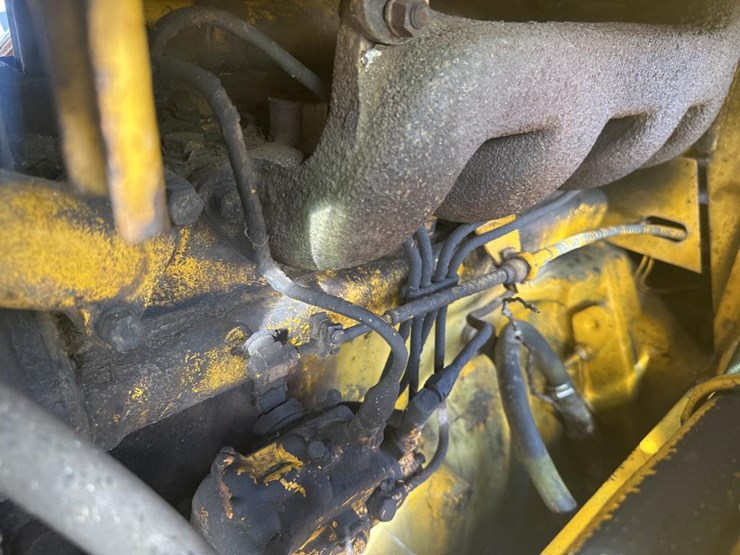 john-deere-300-image-28