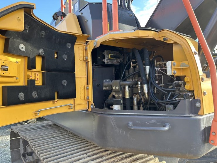 2020-volvo-ecr355e-image-42