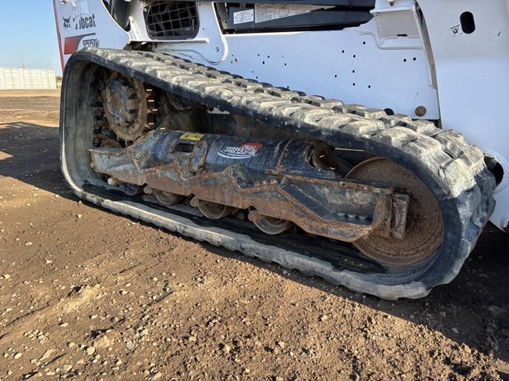 2021-bobcat-t770-image-18