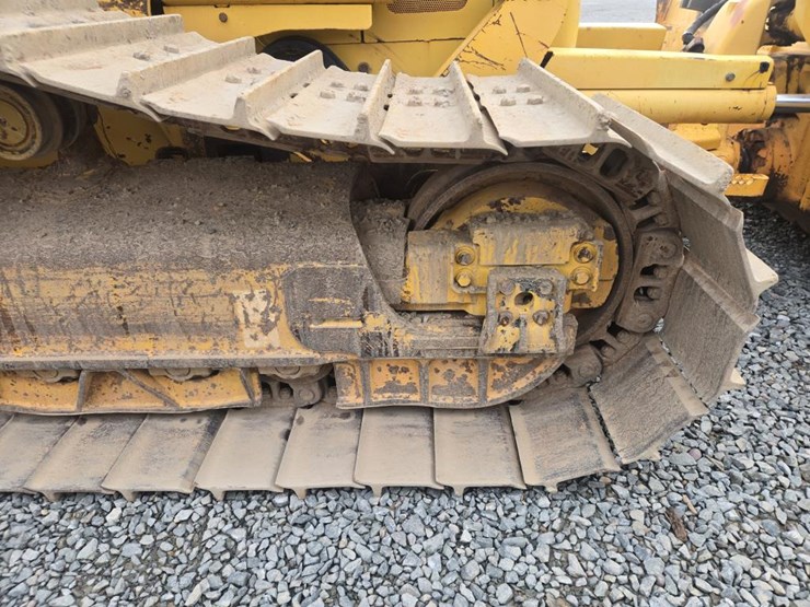 2014-komatsu-d51pxi-image-54