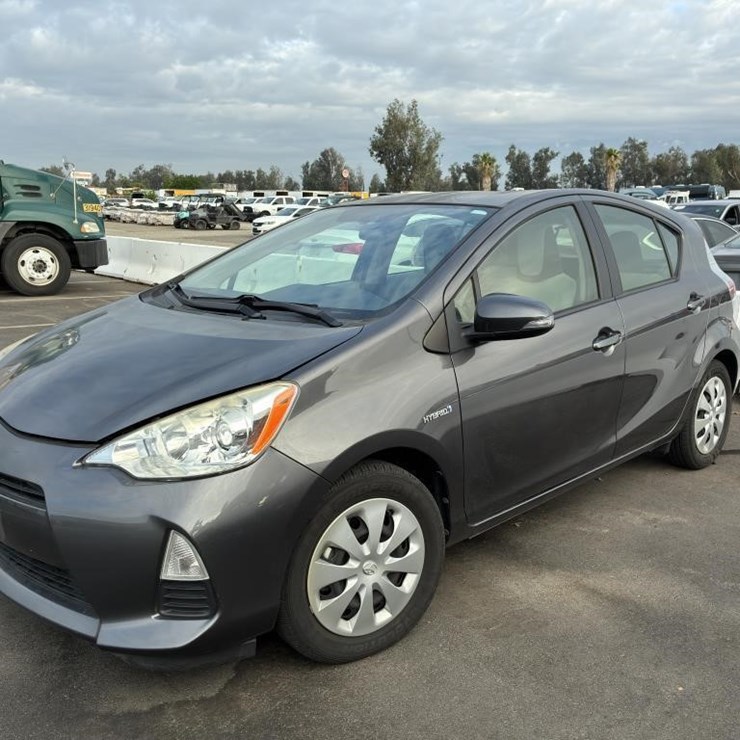 2014 Toyota Prius Hatchback