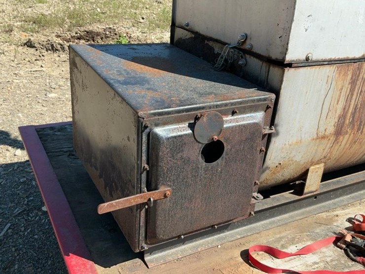 #110-•-bbq-smoker-and-trailer-image-15