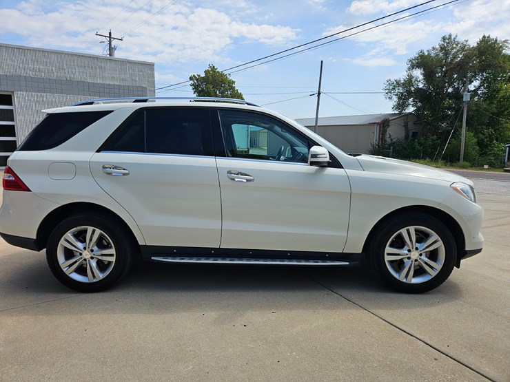 #18517-•-2013-mercedes-benz-m-class-multipurpose-vehicle-(mpv)-image-17