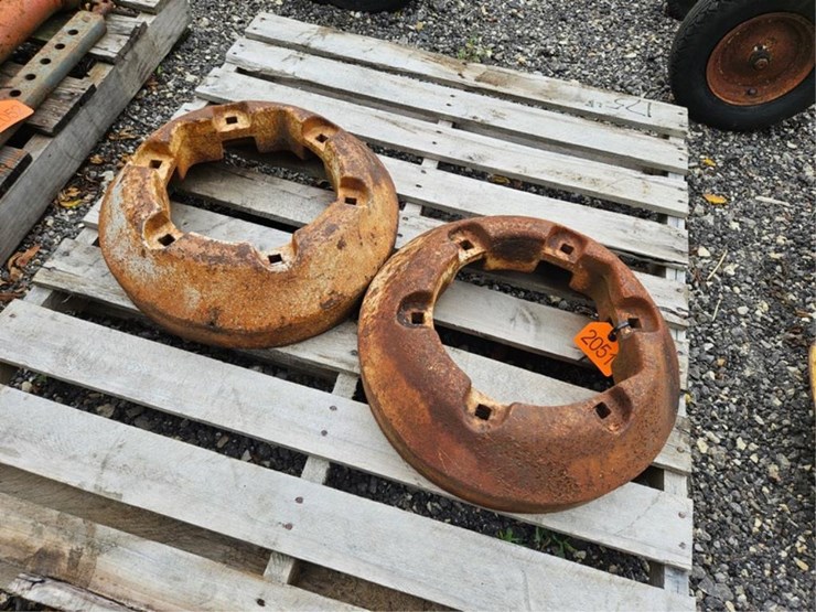 #2051-•-john-deere-rear-wheel-weights-image-1