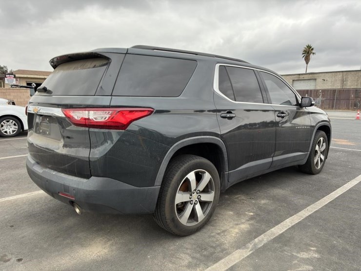 2019-chevrolet-traverse-image-3