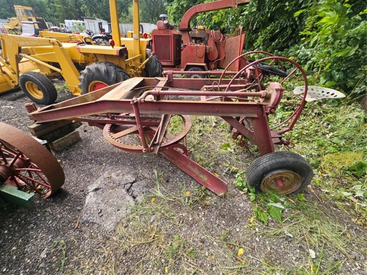 #2010-•-illinois-s-15a-pull-type-8'-grader-image-6