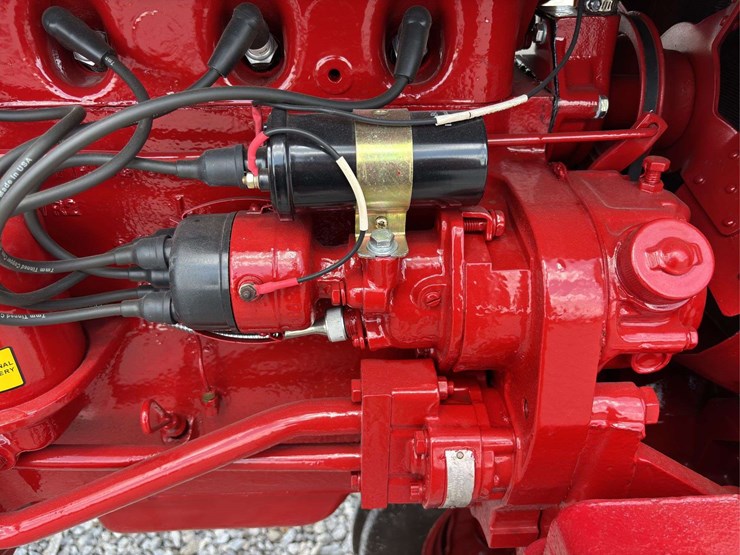 farmall-340-image-21