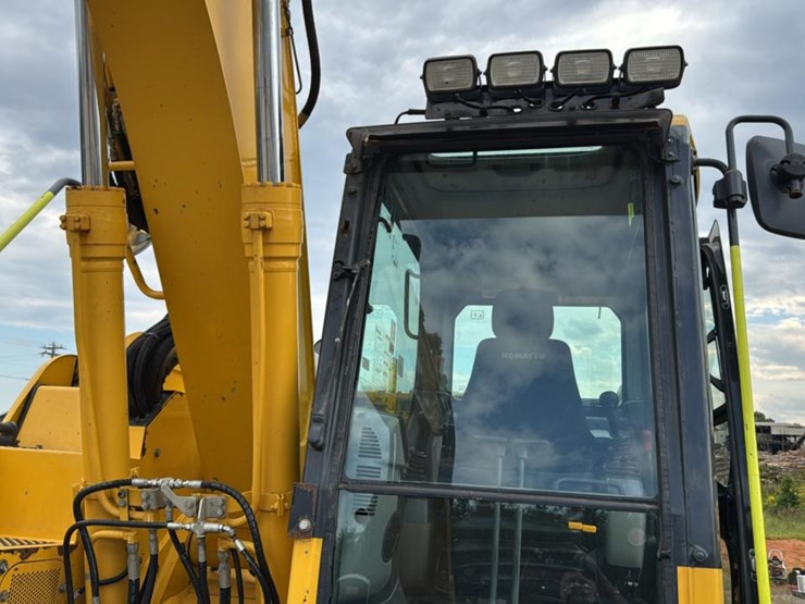 2022-komatsu-pc138-image-47