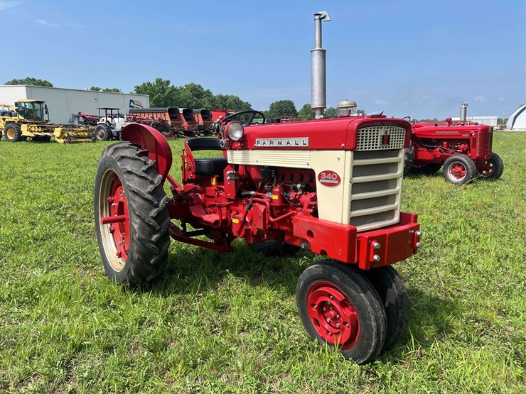 farmall-340-image-97