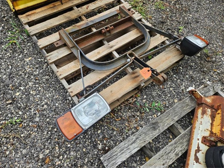 #2049-•-snow-plow-frame-image-4