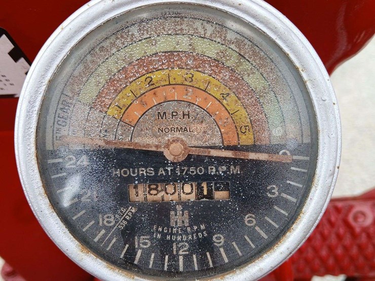 farmall-350-diesel-high-crop-image-82
