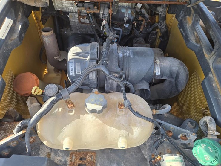 deere-324g-image-29