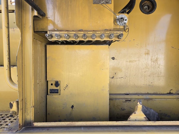 2006-caterpillar-m318-image-61