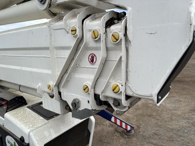 2023-cela-dt80-spyder-telescopic-boom-lift-image-27