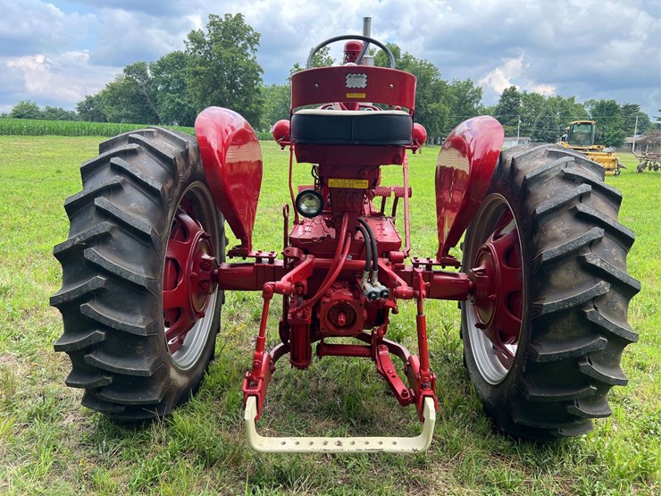 farmall-560-diesel-image-4