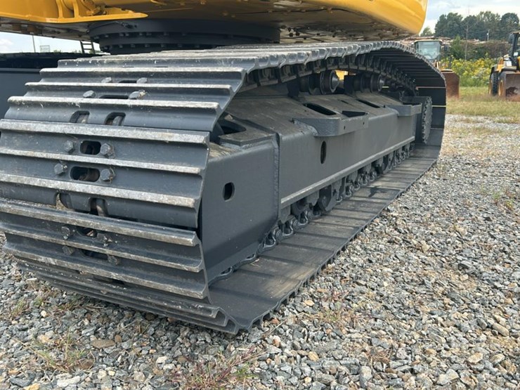 2021-komatsu-pc228-image-12
