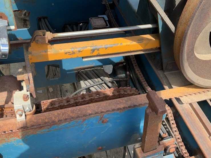 #161-•-2017-baker-3560e-band-sawmill-image-36