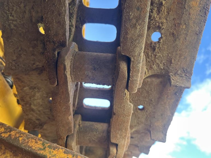 john-deere-300-image-54
