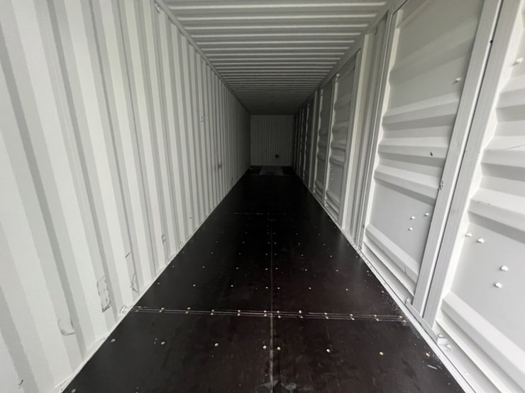 2025-40'-high-cube-shipping-container-image-9