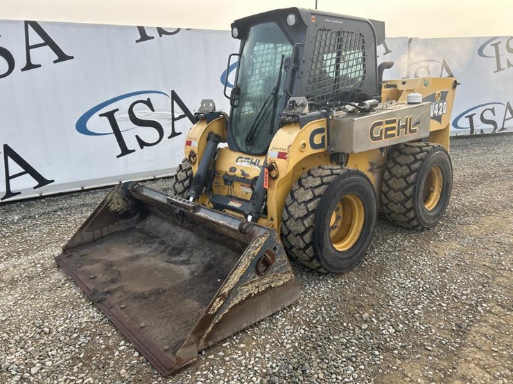2019-gehl-v420-image-1