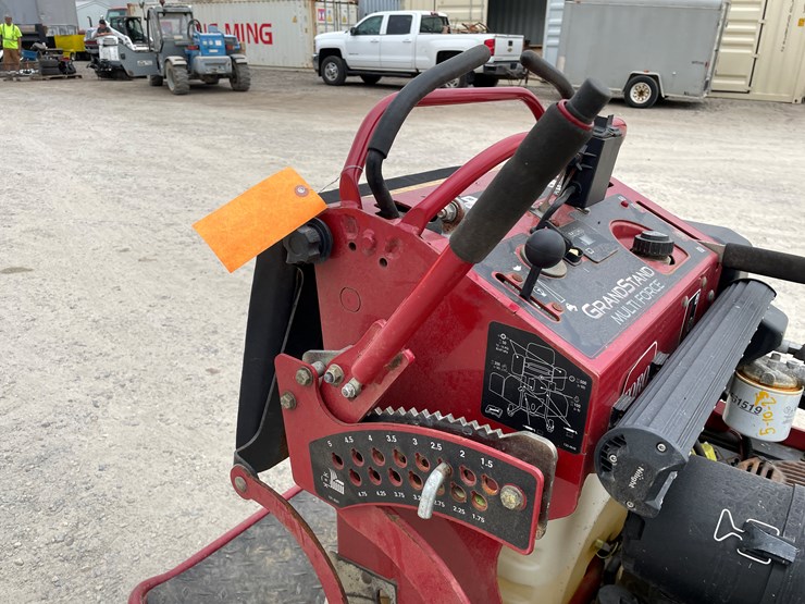 #1047-•-2020-toro-grandstand-multiforce-commercial-mower-image-19