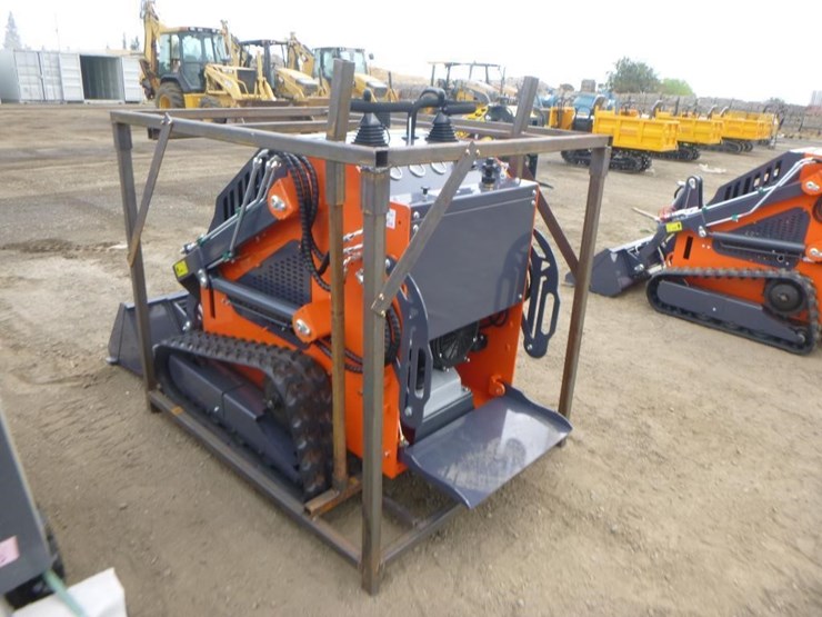 tpm-t460-skid-steer-track-loader-image-4