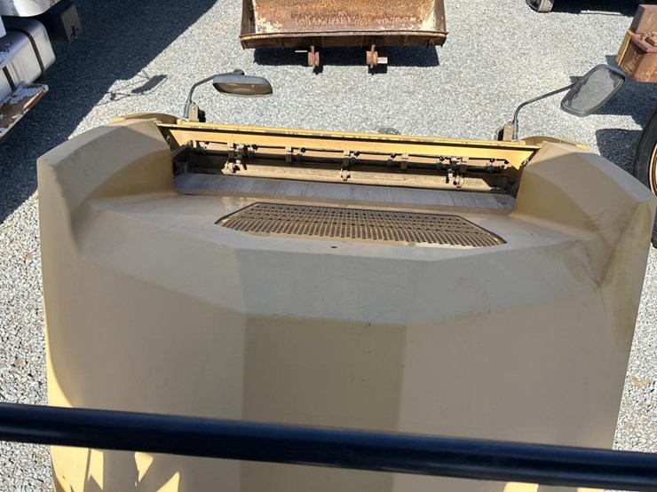 caterpillar-cb54-image-67