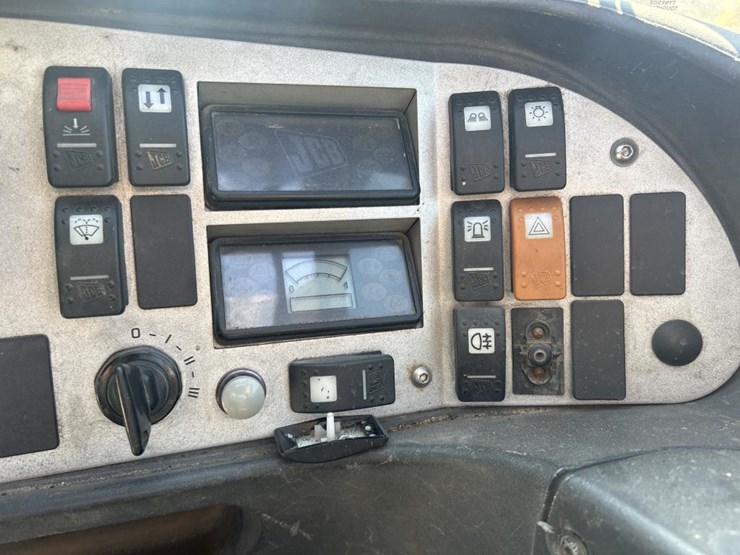 2009-jcb-527-55-image-42