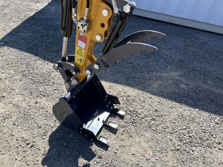 2025-cfg-mx20r-mini-hydraulic-excavator-image-9