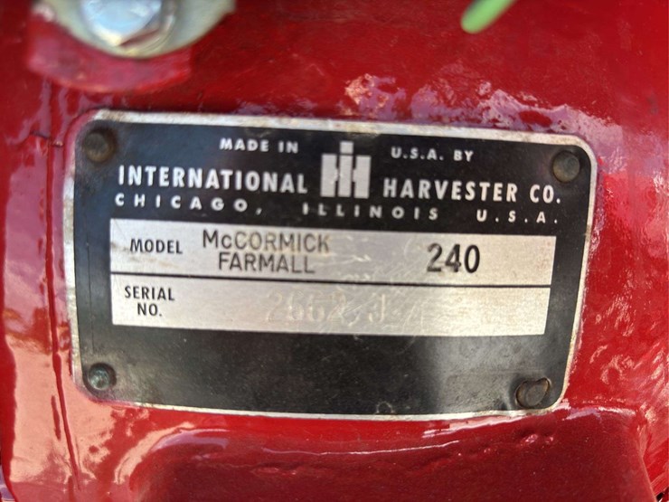 farmall-240-image-57